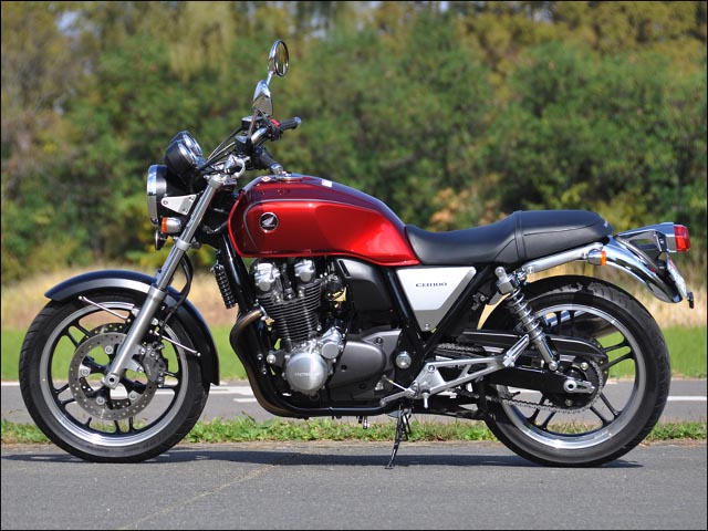 CB1100 フロントフェンダー ホンダ 純正  バイク 部品 SC65 防錆塗装済み 綺麗 良品 コケキズ無し 人気のフロントフェンダー 車検 Genuine:22313605