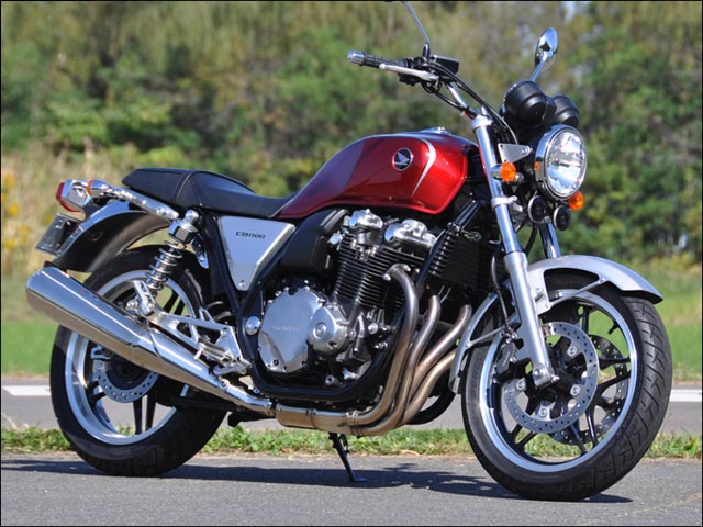 CHIC DESIGN - CB1100 スポーツフェンダー フロント