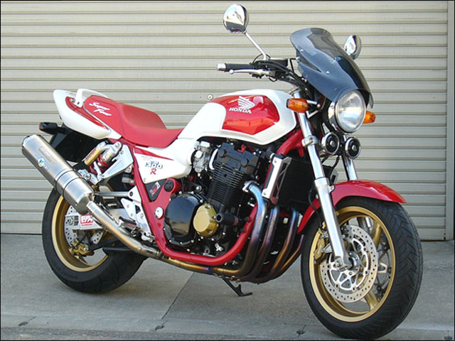 CHIC DESIGN - ガイラシールド CB400SF/Ver.S