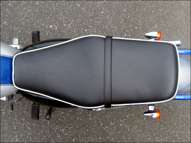 ST250 フロント シート 純正 白パイピング ST250 フロント シート 純正 白パイピング - メルカリ